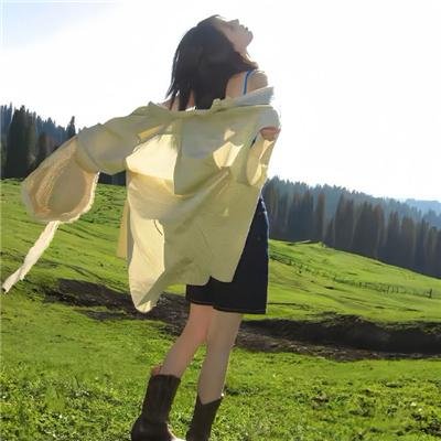 女人裙下
